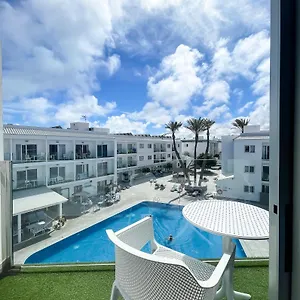 https://corralejo-surfing-colors-apartamentos.hotelsfuerteventura.org