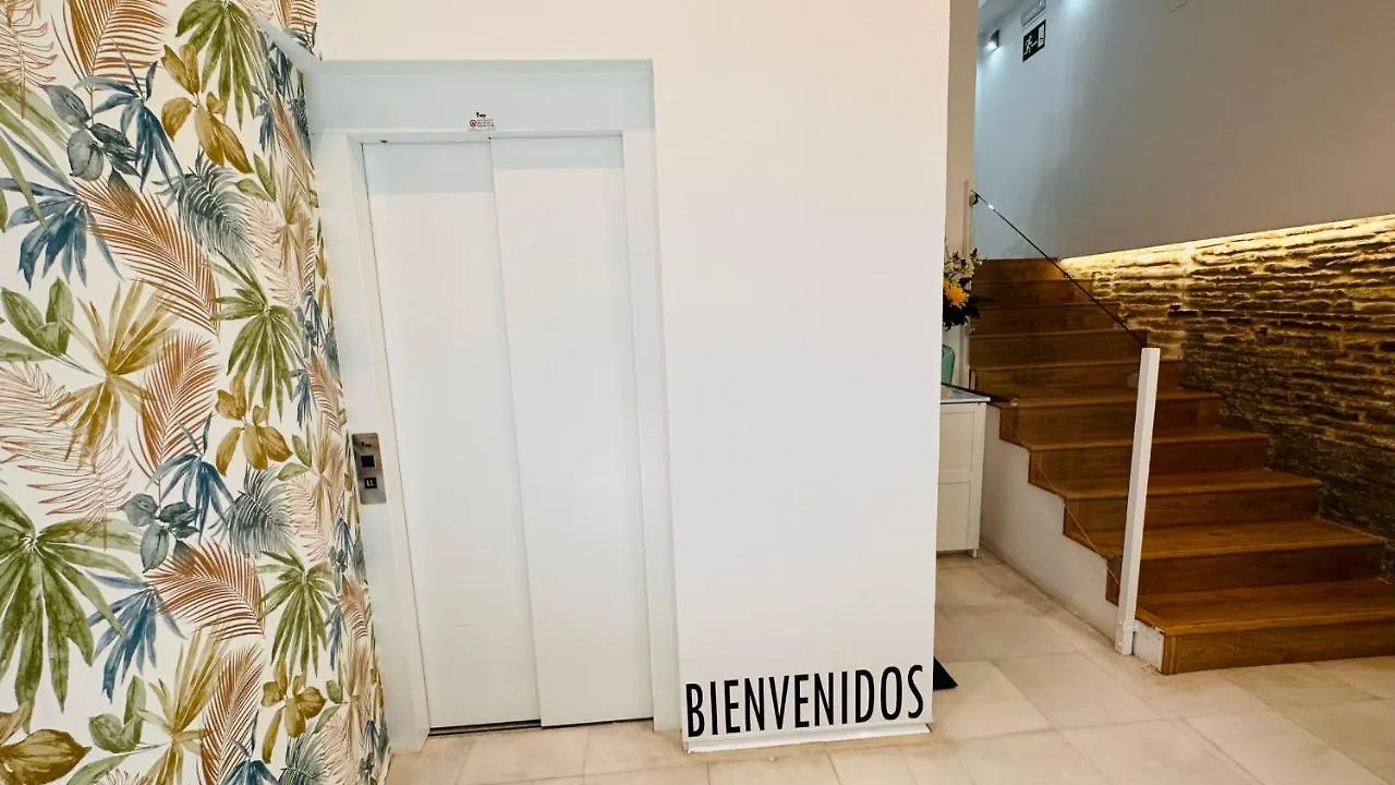 Apartamentos Gadir Centro カディス