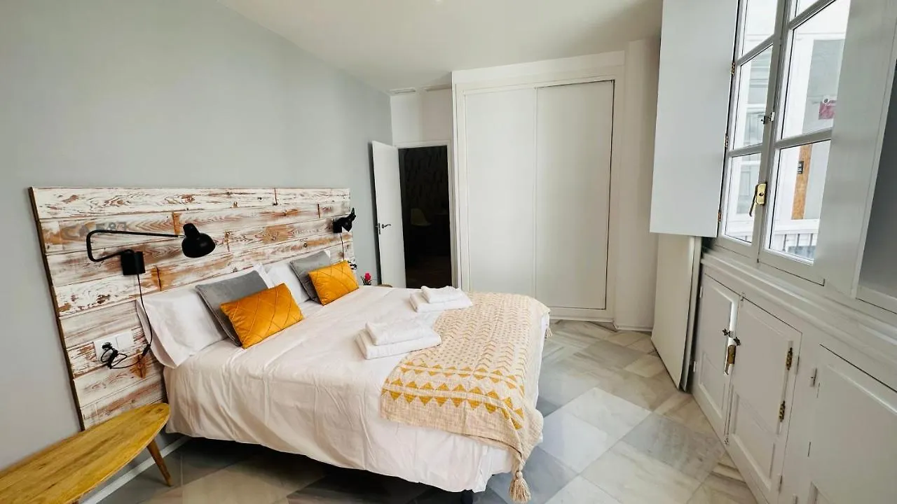 アパート Apartamentos Gadir Centro カディス