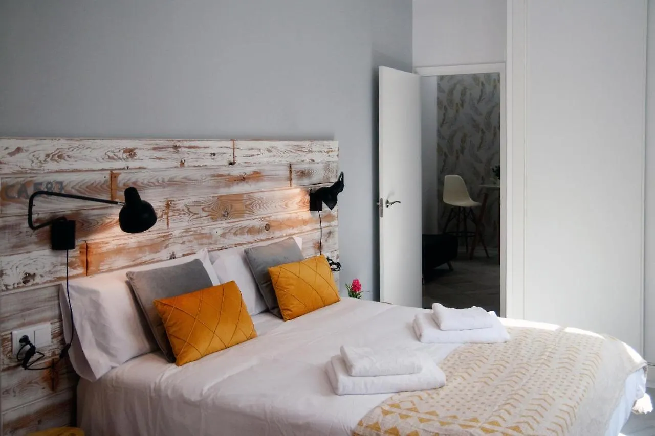Apartamentos Gadir Centro カディス アパート