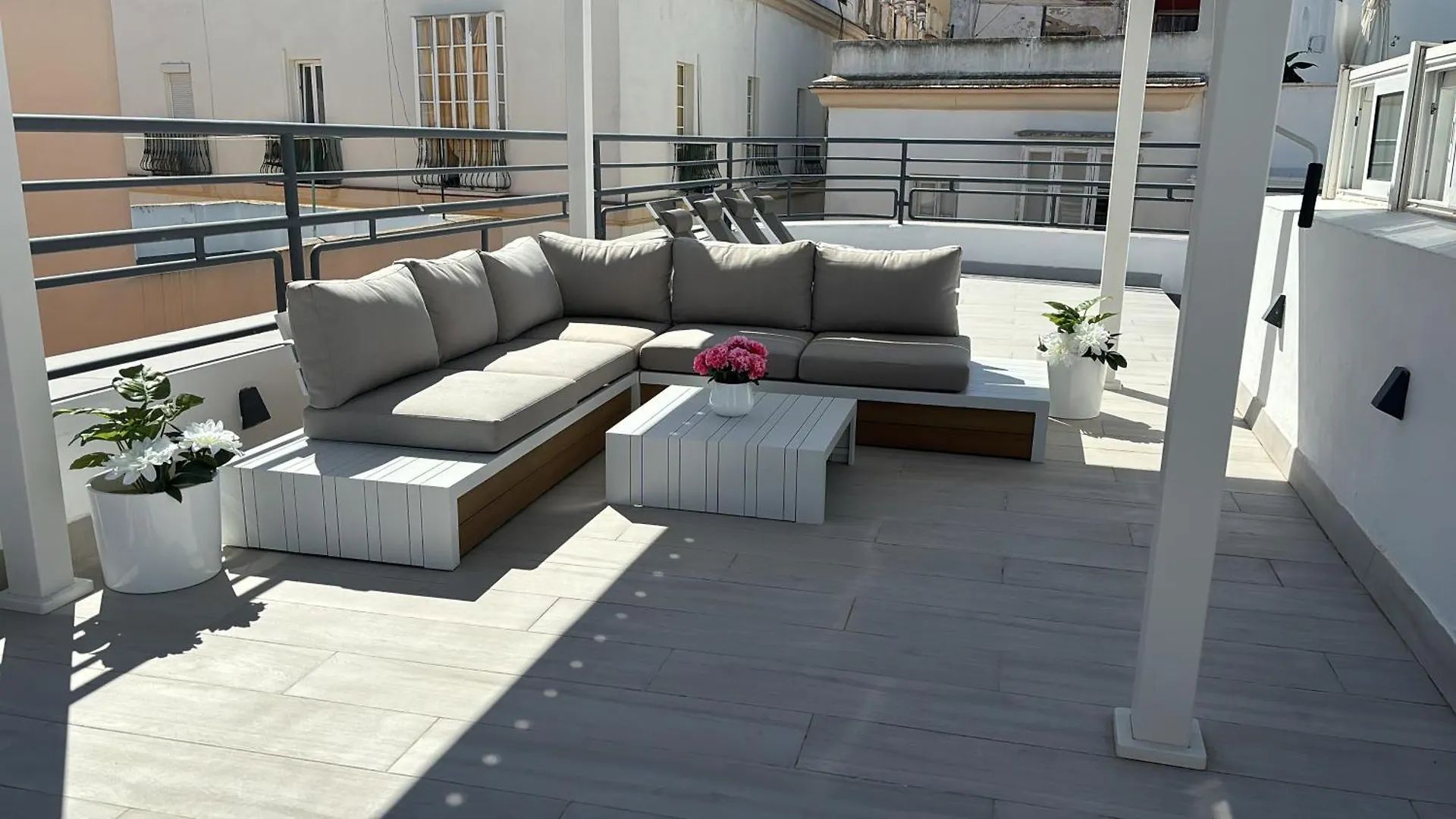 Apartamentos Gadir Centro カディス 0*,  スペイン